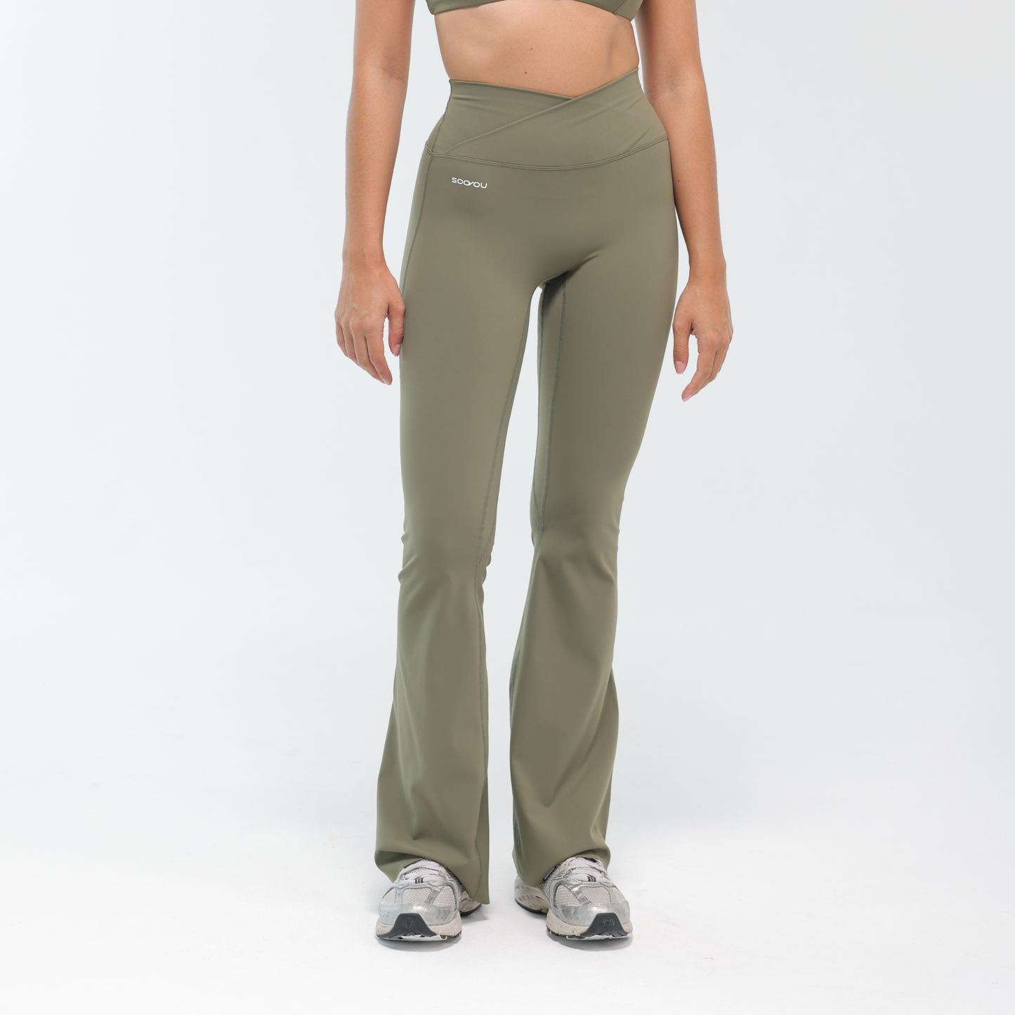 CROSSOVER V-WAIST FLARE PANTS
