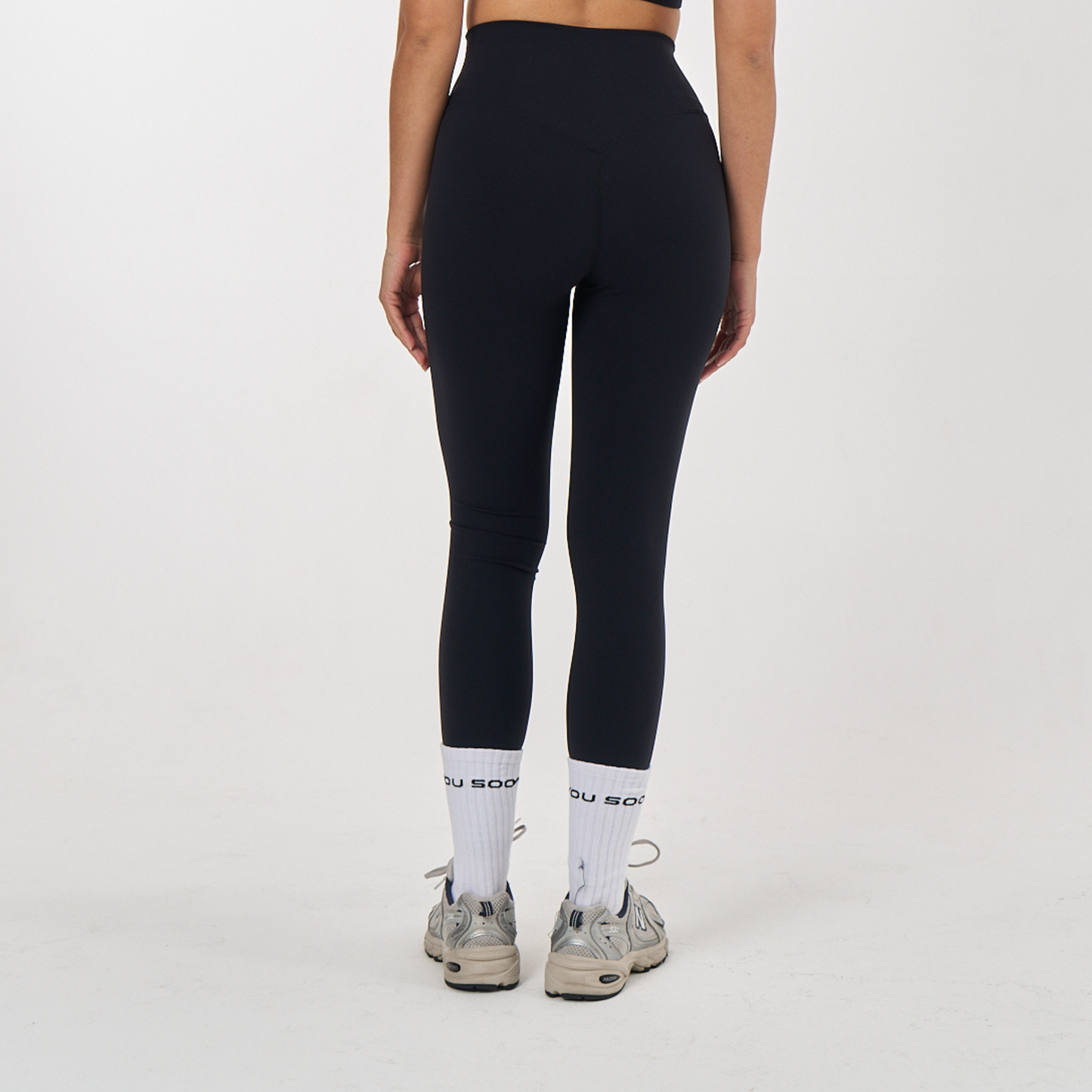 CROSSOVER-V SHAPED SCULPTURE LEGGINGS