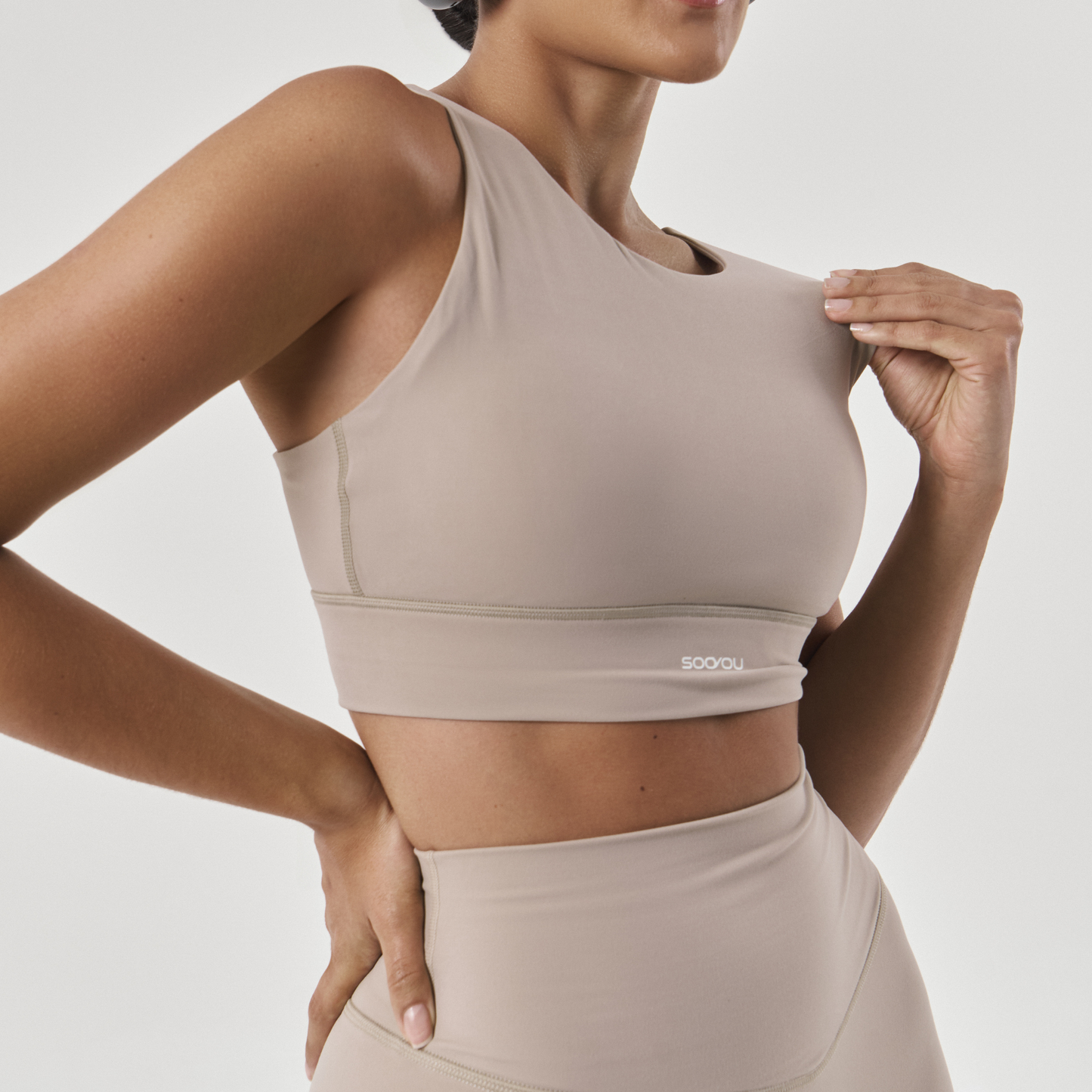 HIGH NECK SPORT BRA